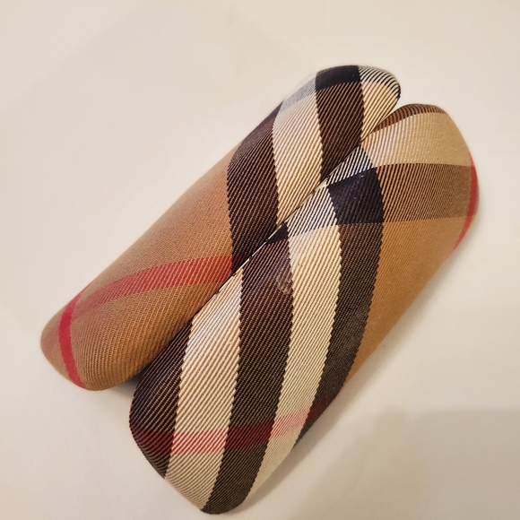 Burberry Eyeglass Hard Case - Picture 4 of 4